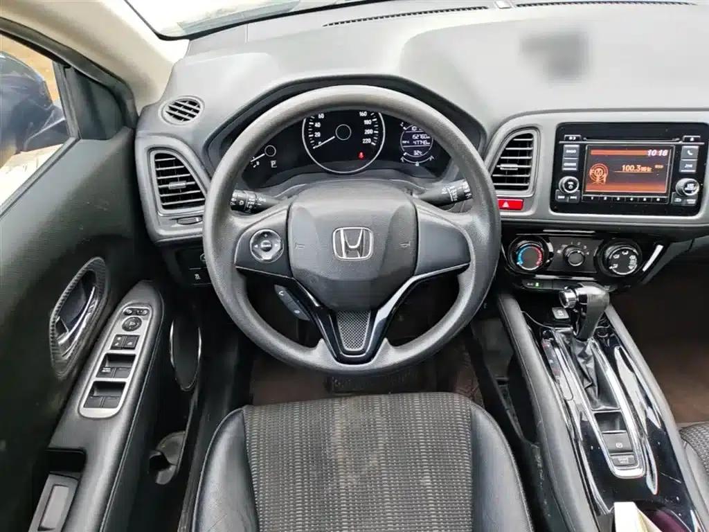 Vezel 2017 1.8L CVT 2WD Pioneer Edition — миниатюра 17