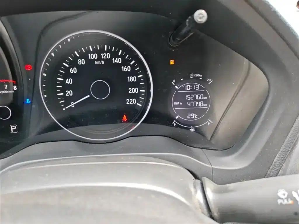 Vezel 2017 1.8L CVT 2WD Pioneer Edition — миниатюра 19