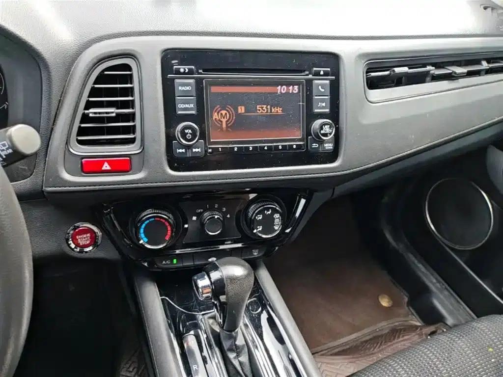 Vezel 2017 1.8L CVT 2WD Pioneer Edition — миниатюра 20
