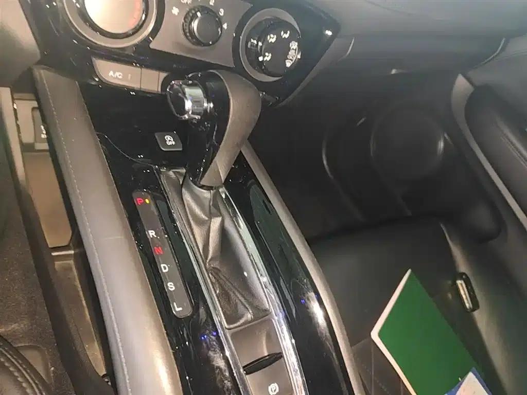 Vezel 2020 1.5L CVT Pioneer Edition — миниатюра 14