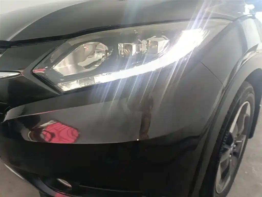 Vezel 2017 1.8L CVT 2WD Pioneer Edition — миниатюра 24