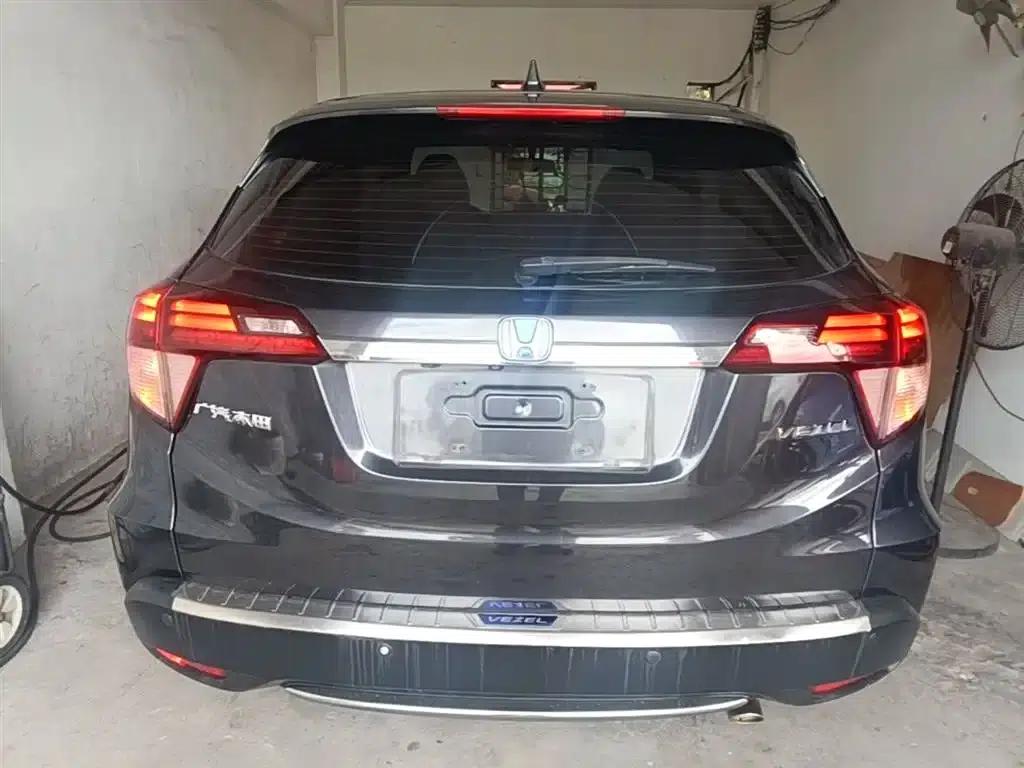 Vezel 2017 1.8L CVT 2WD Pioneer Edition — миниатюра 6