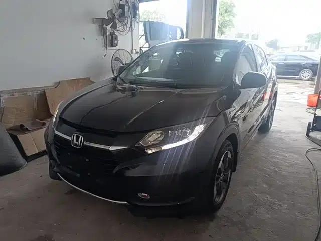 Vezel 2017 1.8L CVT 2WD Pioneer Edition
