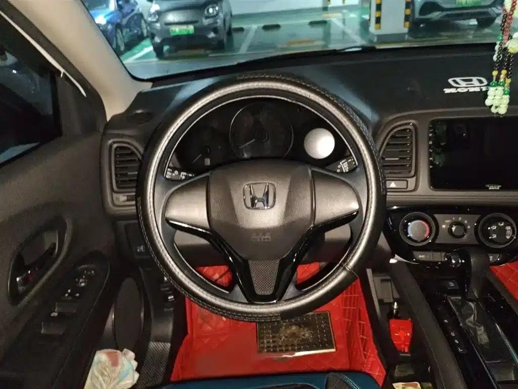 Vezel 2020 1.5L CVT Elite Edition — миниатюра 3
