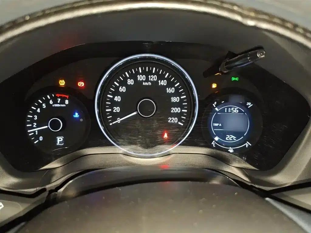Vezel 2020 1.5L CVT Elite Edition — миниатюра 4