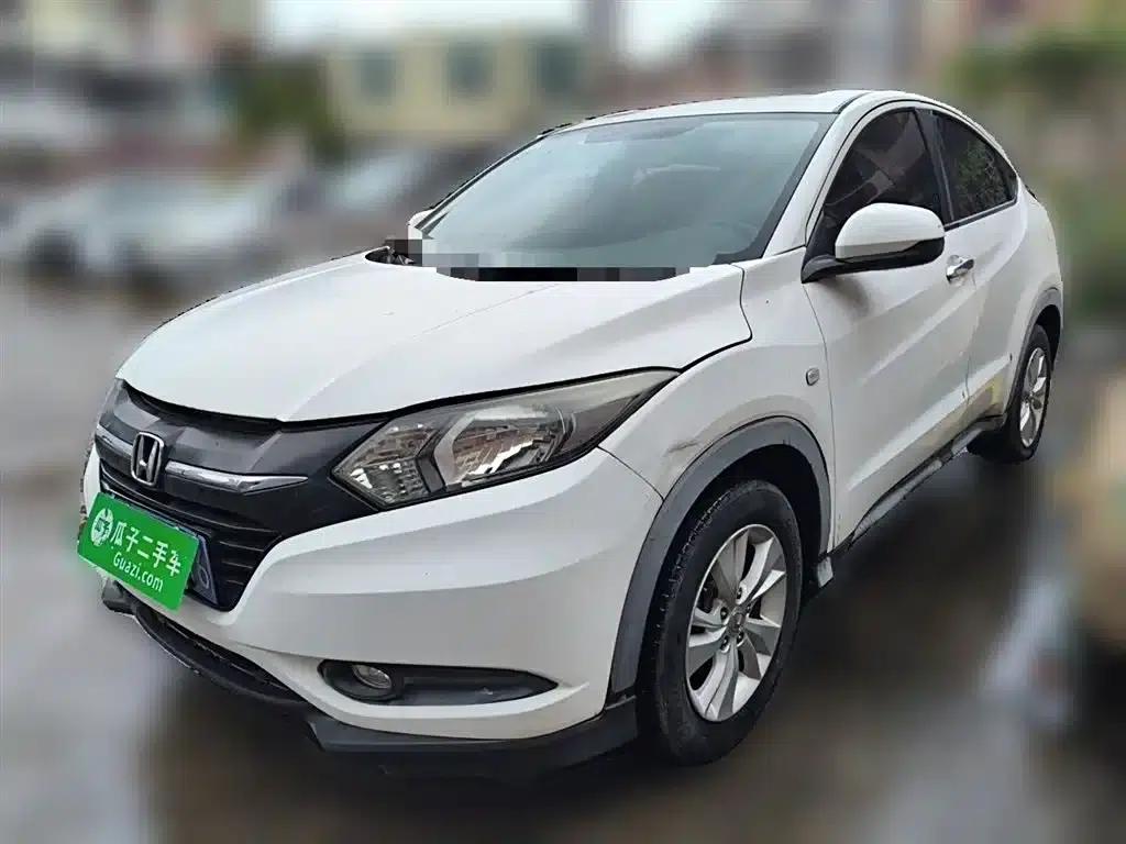 Vezel 2017 1.5L CVT 2WD Comfort Model — миниатюра 1