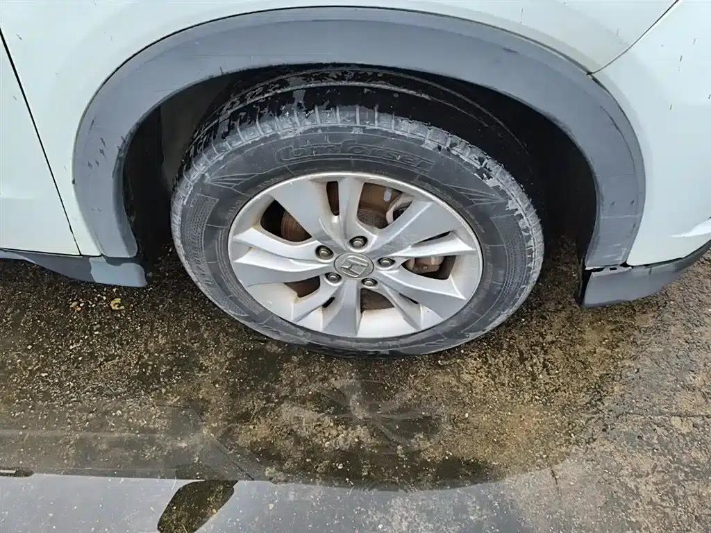 Vezel 2017 1.5L CVT 2WD Comfort Model — миниатюра 25
