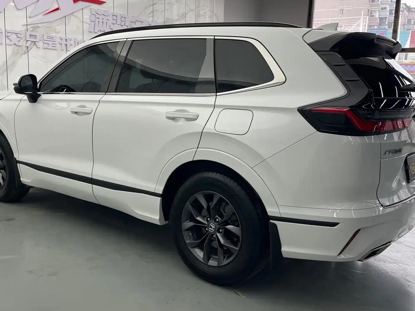 2023 Honda CR-V 240TURBO 2WD Luxury Edition 5-seater — миниатюра 8