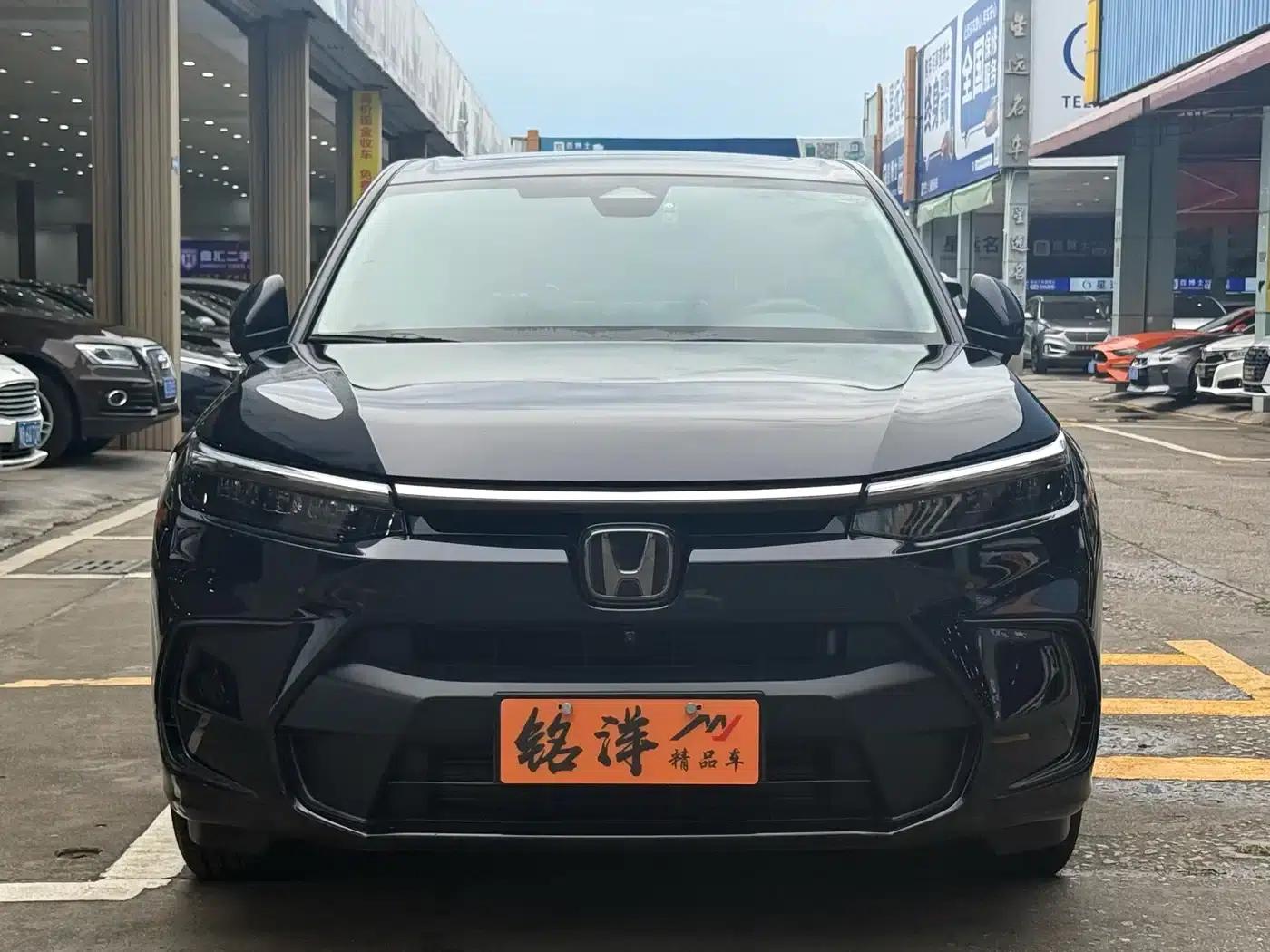 2023 Honda CR-V 240TURBO 2WD Luxury PRO 7-Seater — миниатюра 2