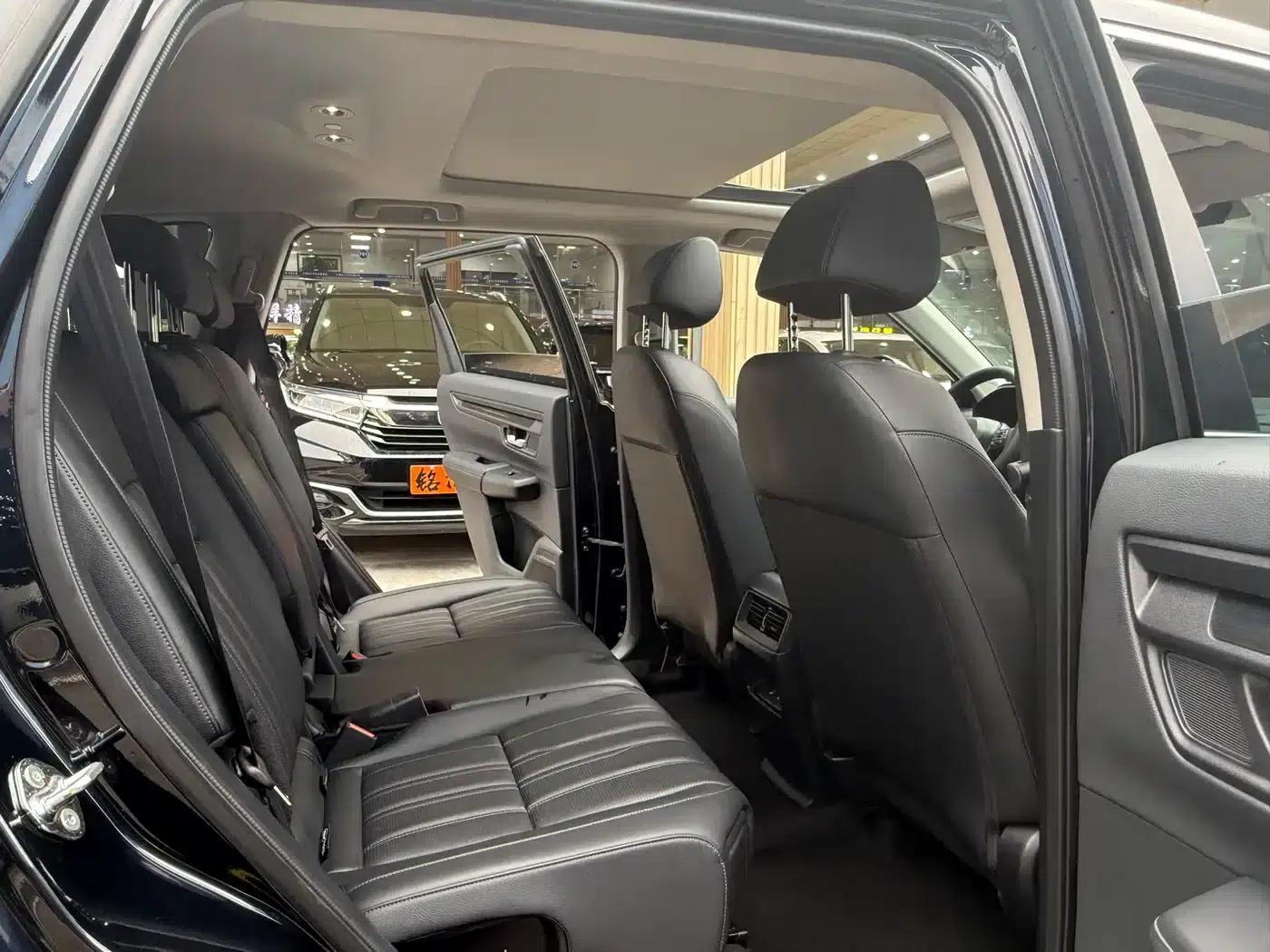 2023 Honda CR-V 240TURBO 2WD Luxury PRO 7-Seater — миниатюра 12