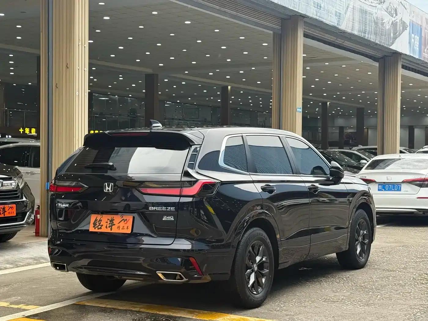 2023 Honda CR-V 240TURBO 2WD Luxury PRO 7-Seater — миниатюра 4