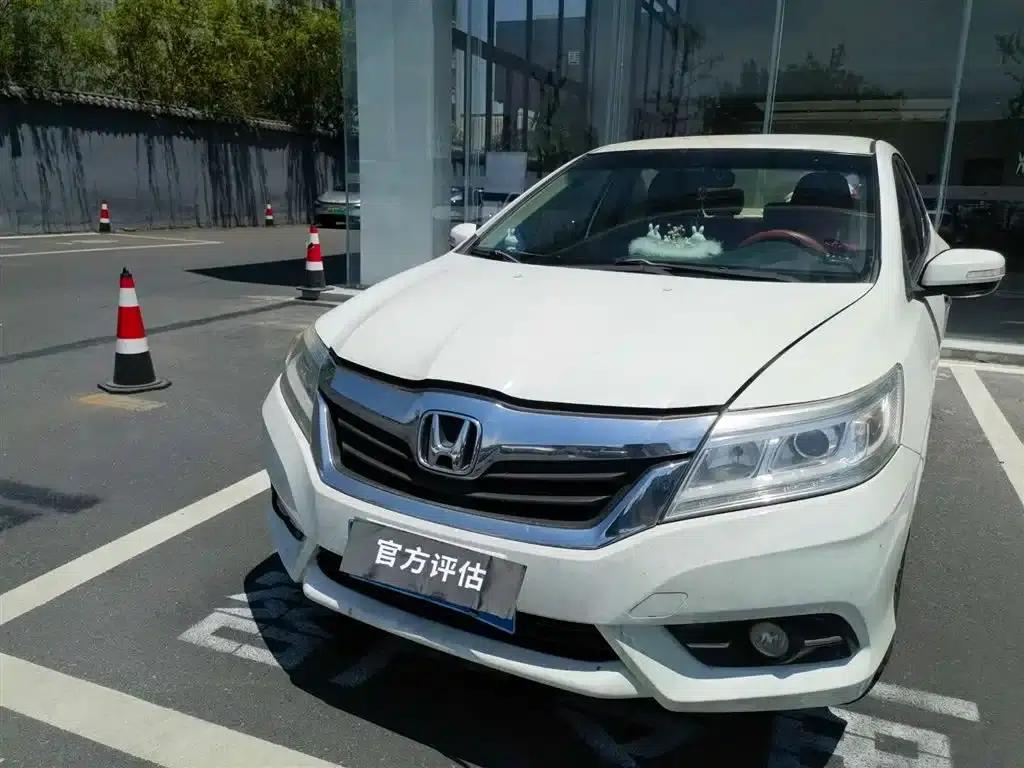Honda Crider 2013 1.8L Automatic Comfort Edition — миниатюра 1