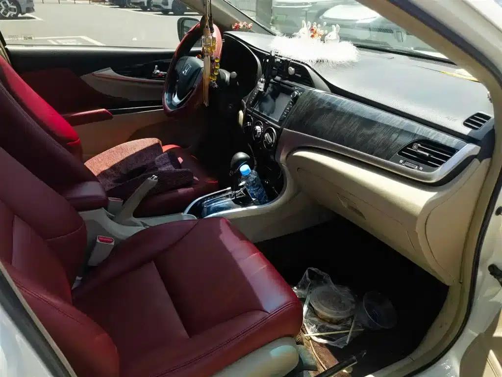 Honda Crider 2013 1.8L Automatic Comfort Edition — миниатюра 5