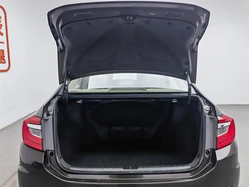 Honda Crider 2015 1.8L Manual Comfort Edition — миниатюра 16