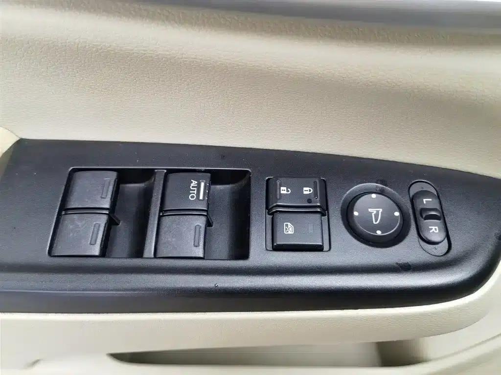 Honda Crider 2015 1.8L Manual Comfort Edition — миниатюра 9