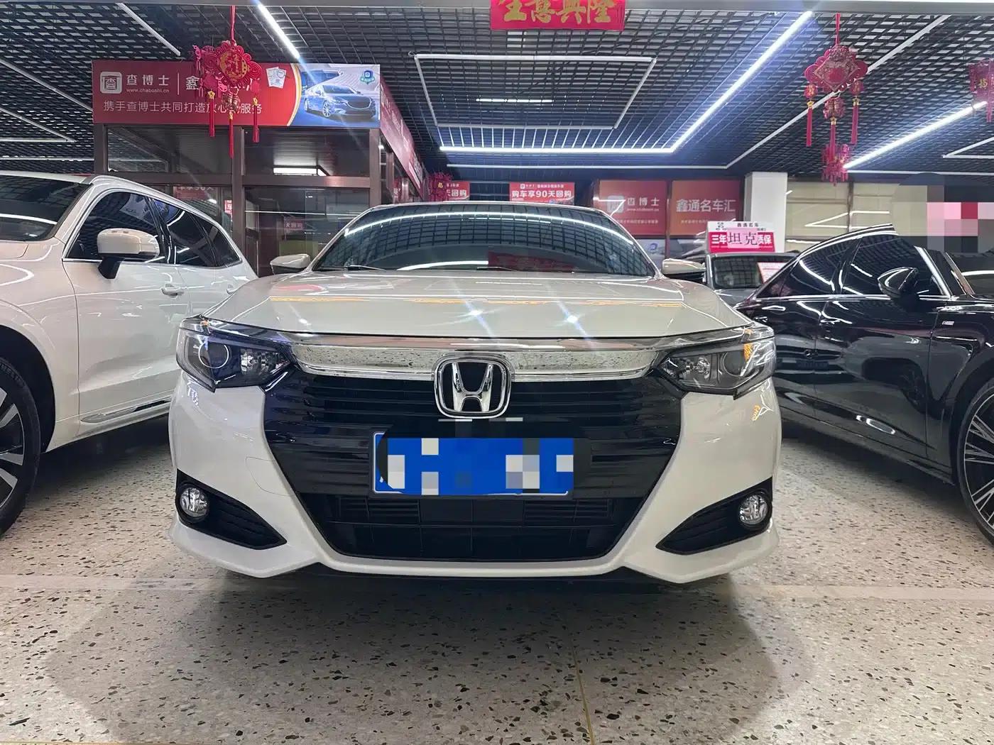 2022 Honda Crider 180Turbo CVT Luxury Edition — миниатюра 2