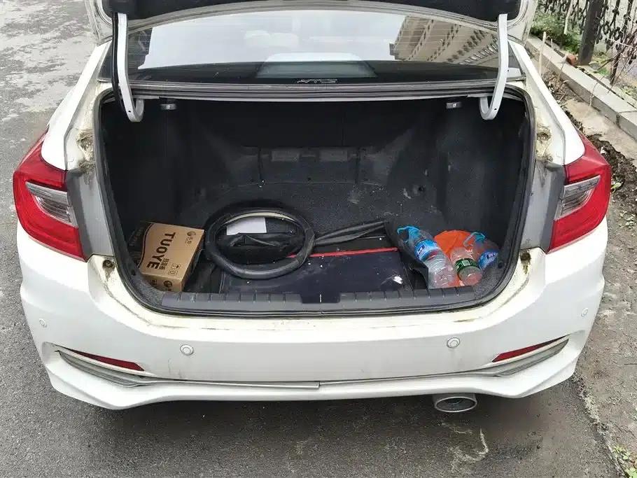 Honda Crider 2015 1.8L Automatic Deluxe Edition — миниатюра 4