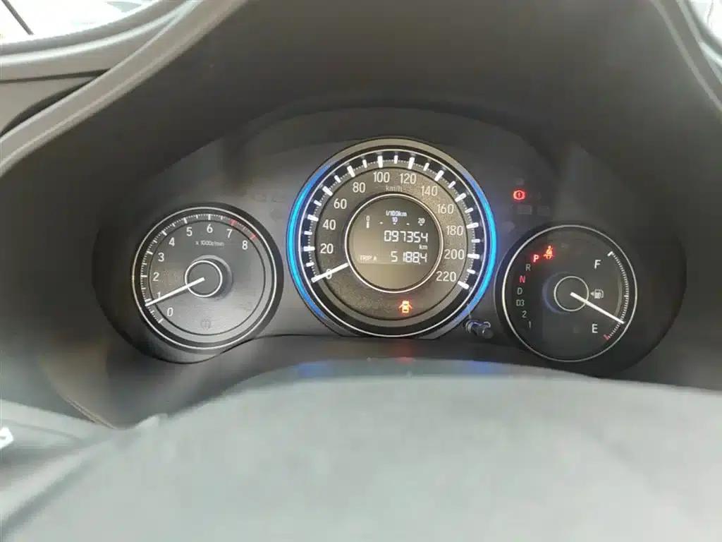 Honda Crider 2015 1.8L Automatic Comfort Edition — миниатюра 12