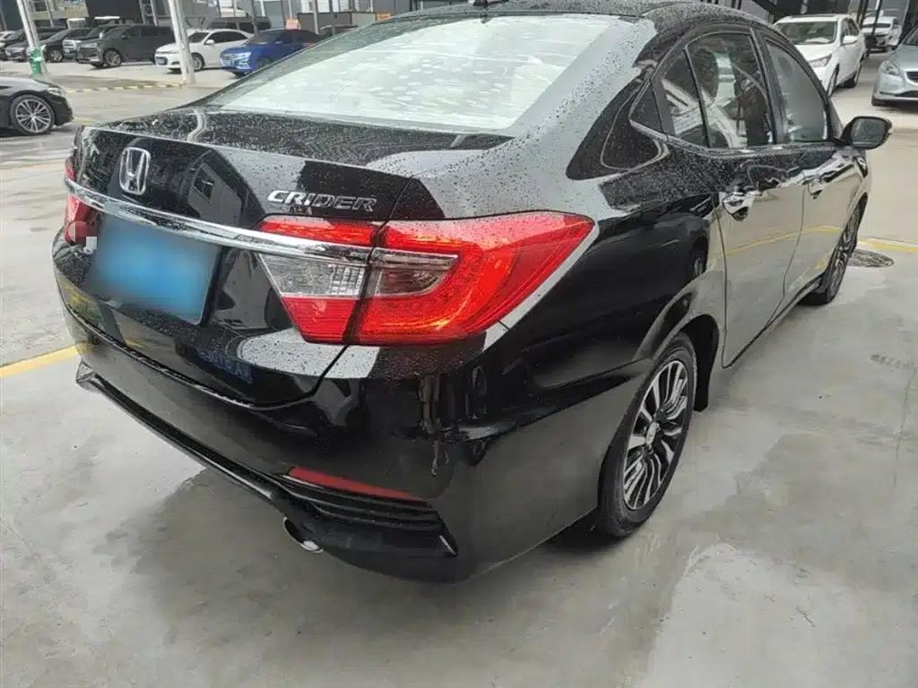 Honda Crider 2015 1.8L Automatic Comfort Edition — миниатюра 7
