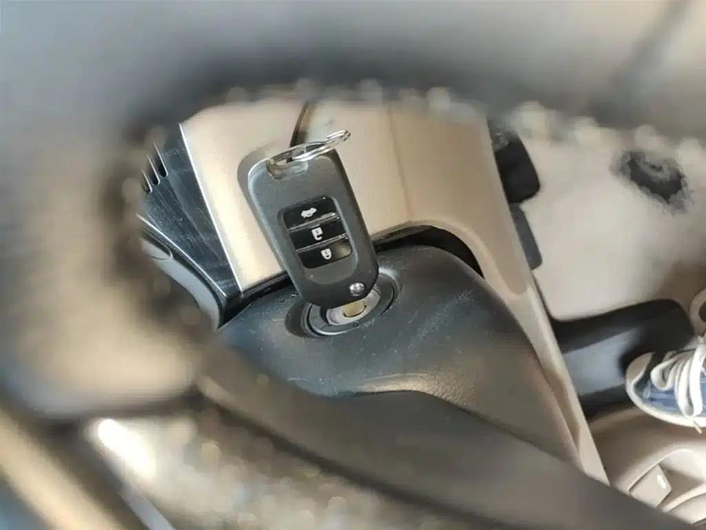Honda Crider 2015 1.8L Automatic Comfort Edition — миниатюра 9