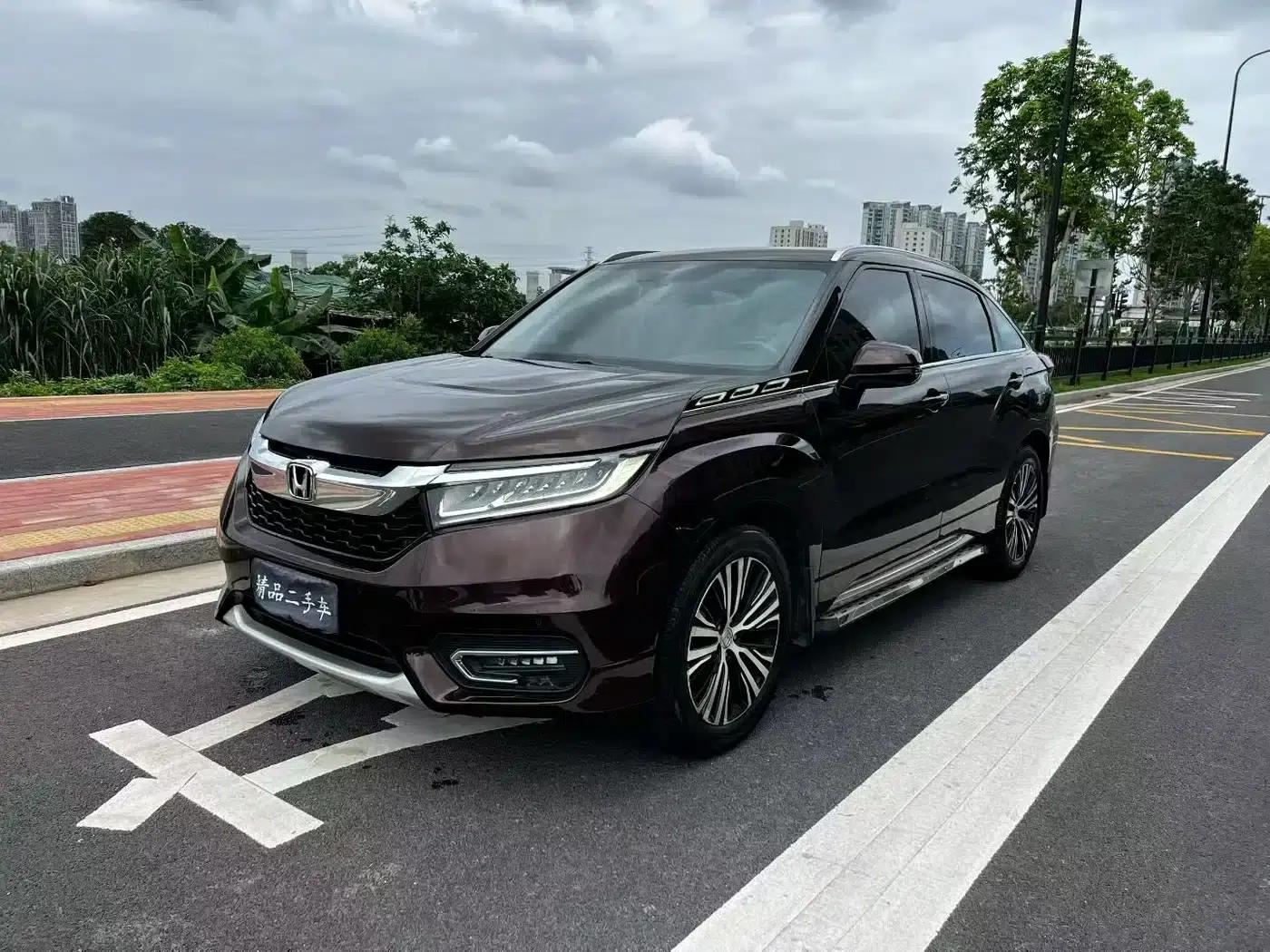 2017 Honda Avancier 370TURBO 4WD Premium Edition — миниатюра 1
