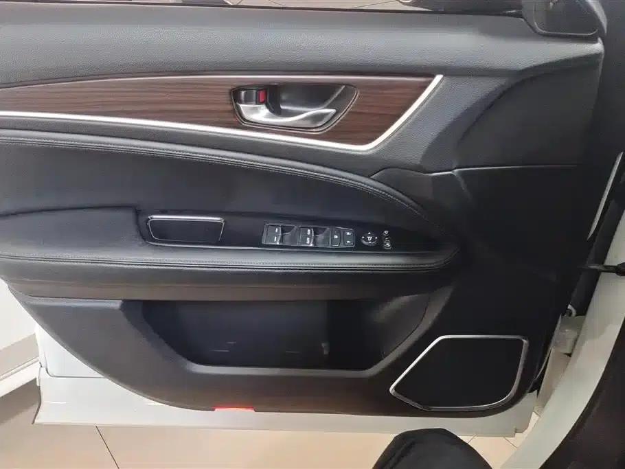 2017 Honda Avancier 240TURBO 2WD Luxury Edition — миниатюра 7