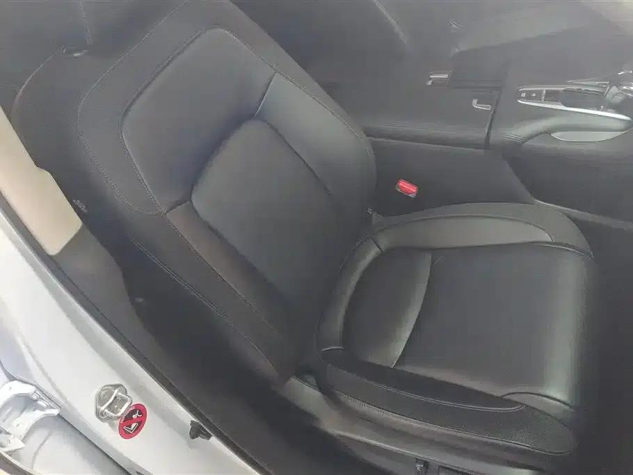 2017 Honda Avancier 240TURBO 2WD Luxury Edition — миниатюра 8