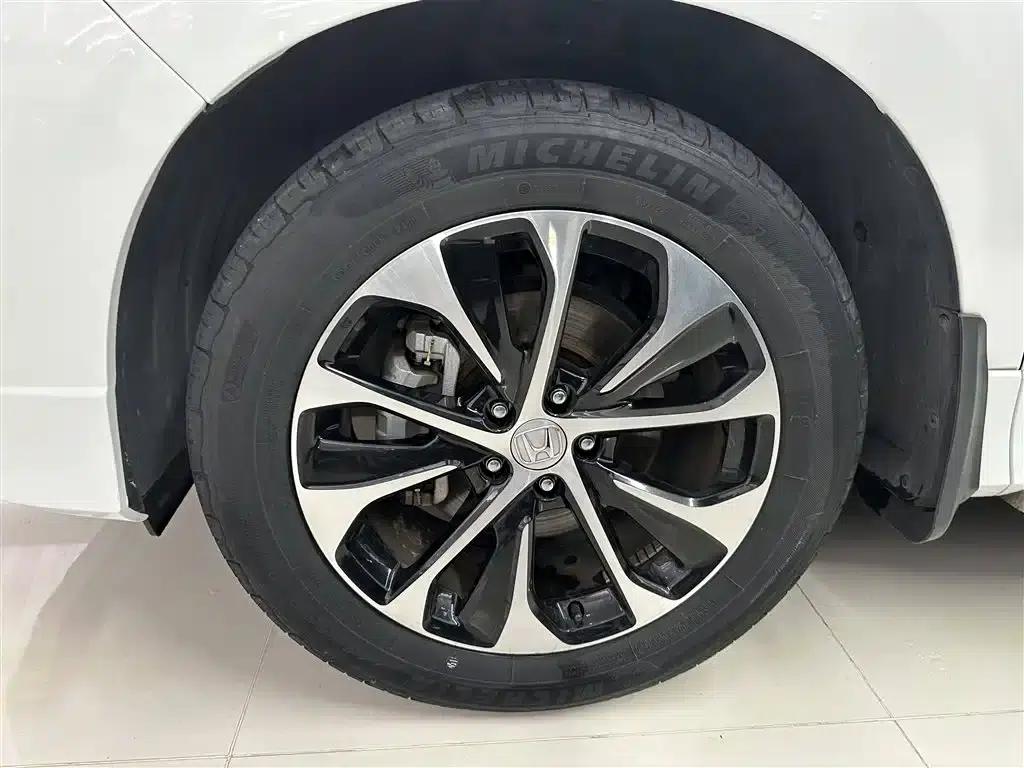 2019 Honda Avancier 240TURBO 2WD Luxury Edition — миниатюра 5