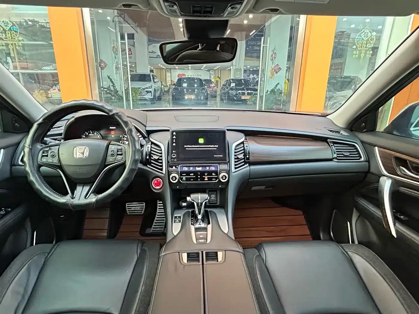 2017 Honda Avancier 240TURBO 2WD Premium Edition — миниатюра 14