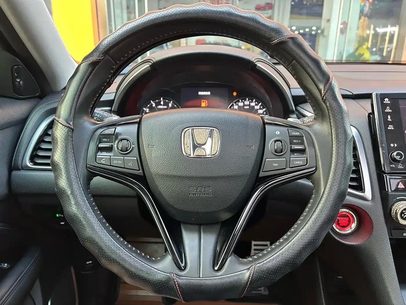 2017 Honda Avancier 240TURBO 2WD Premium Edition — миниатюра 21