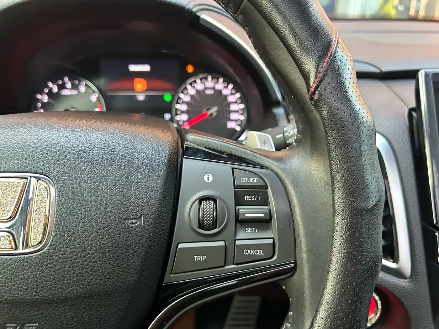 2017 Honda Avancier 240TURBO 2WD Premium Edition — миниатюра 23