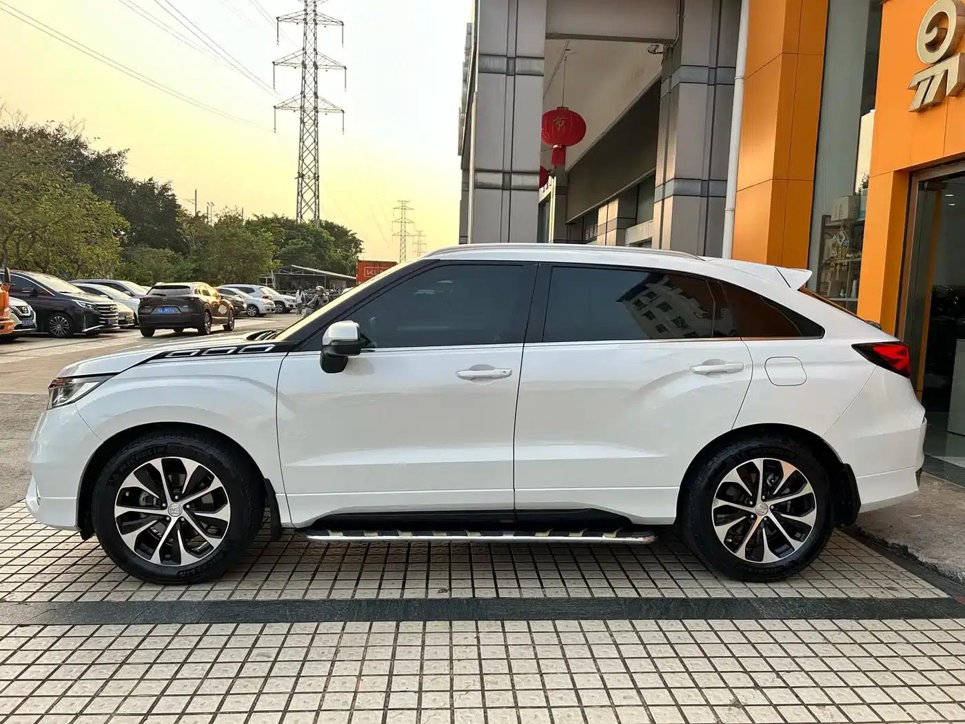 2017 Honda Avancier 240TURBO 2WD Premium Edition — миниатюра 8