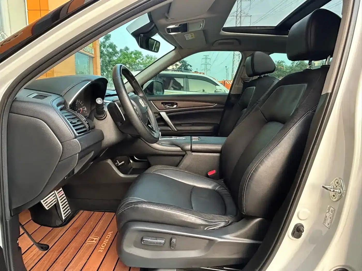 2017 Honda Avancier 240TURBO 2WD Premium Edition — миниатюра 10