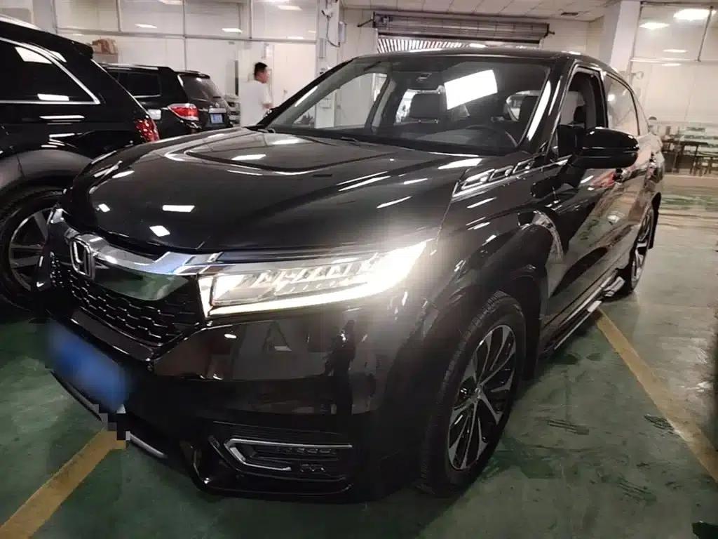 2017 Honda Avancier 240TURBO 2WD Premium Edition — миниатюра 2