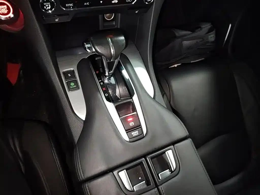 2017 Honda Avancier 240TURBO 2WD Premium Edition — миниатюра 14