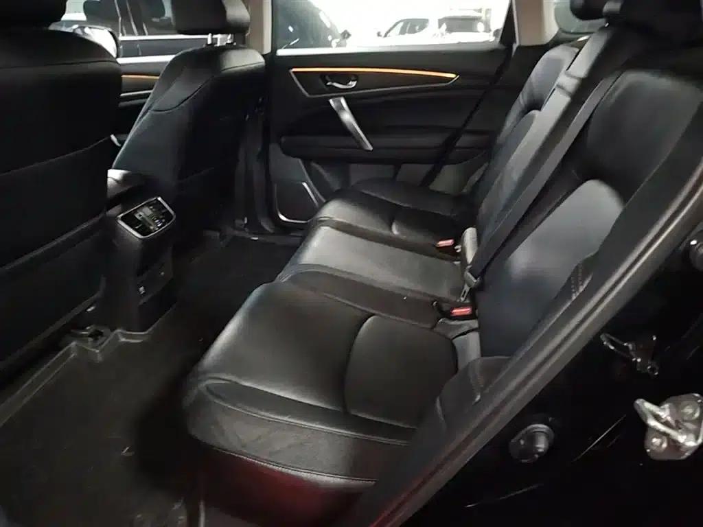 2017 Honda Avancier 240TURBO 2WD Premium Edition — миниатюра 17