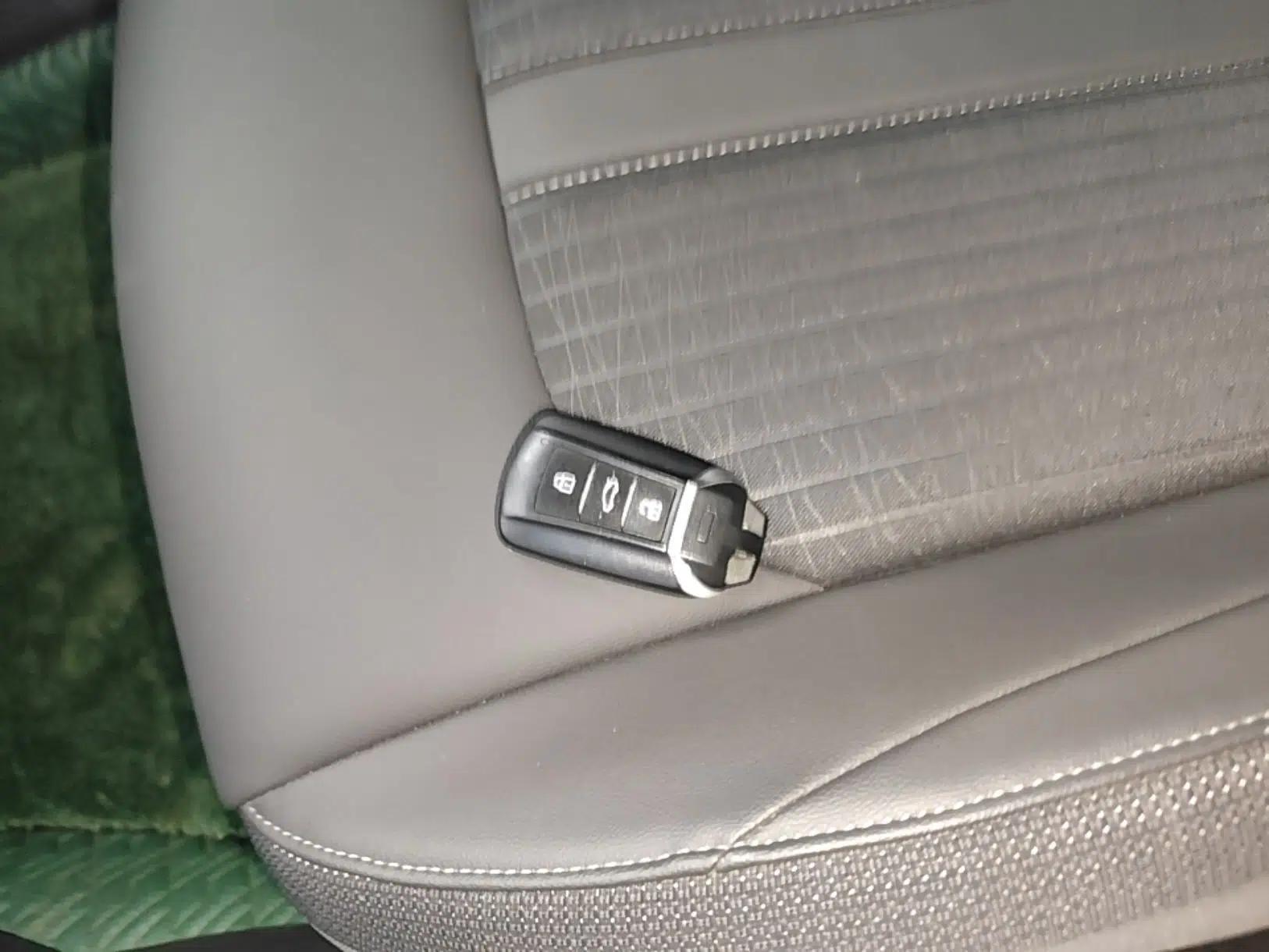 Dongfeng Aeolus Yixuan 2020 230T Automatic Advanced Edition — миниатюра 12