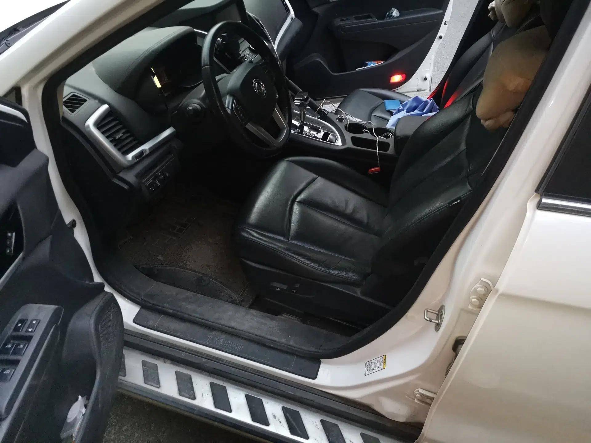 Dongfeng Aeolus AX7 2015 2.3L Automatic ZhiZun Version — миниатюра 17