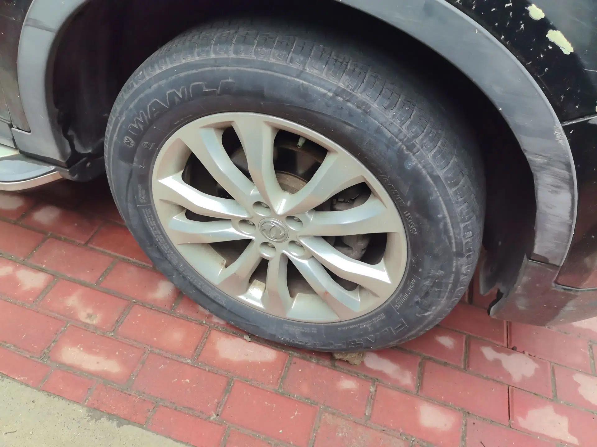 Dongfeng Aeolus AX7 2015 2.0L Manual Zhiyi Trim — миниатюра 8