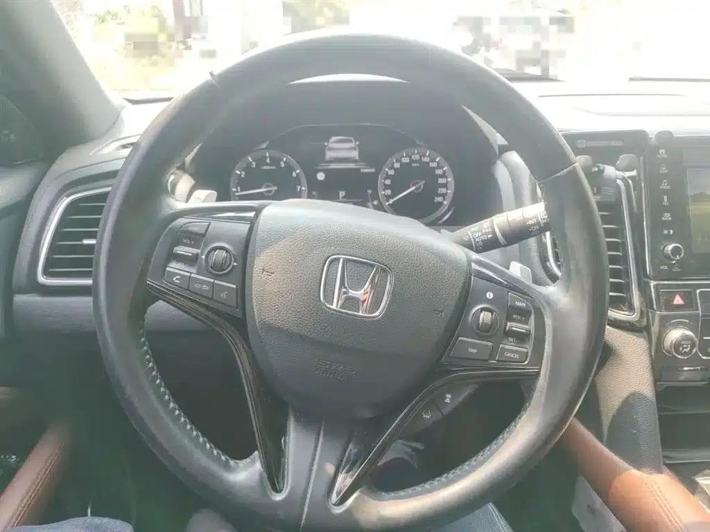 Honda UR-V 2020 240TURBO 2WD Elegant Edition — миниатюра 3