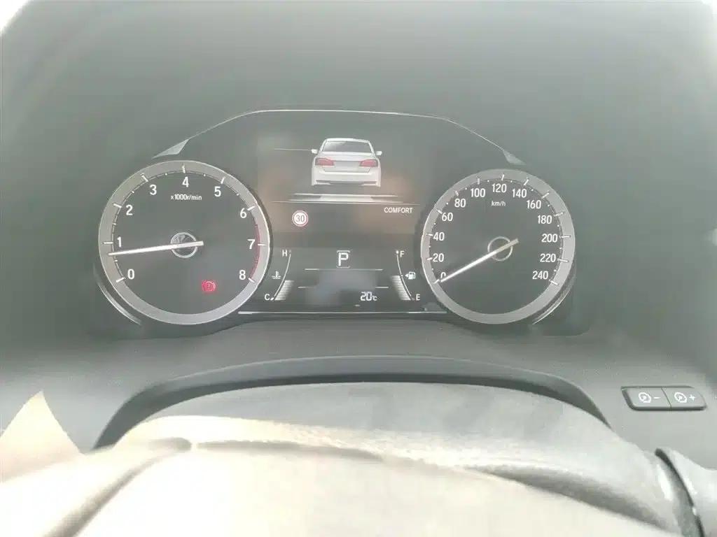 Honda UR-V 2020 240TURBO 2WD Elegant Edition — миниатюра 4
