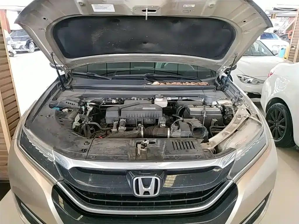 Honda UR-V 2017 240TURBO 2WD Luxury Edition (China V Emission Standard) — миниатюра 20
