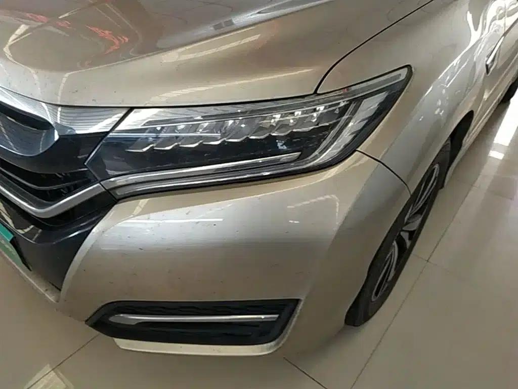 Honda UR-V 2017 240TURBO 2WD Luxury Edition (China V Emission Standard) — миниатюра 24