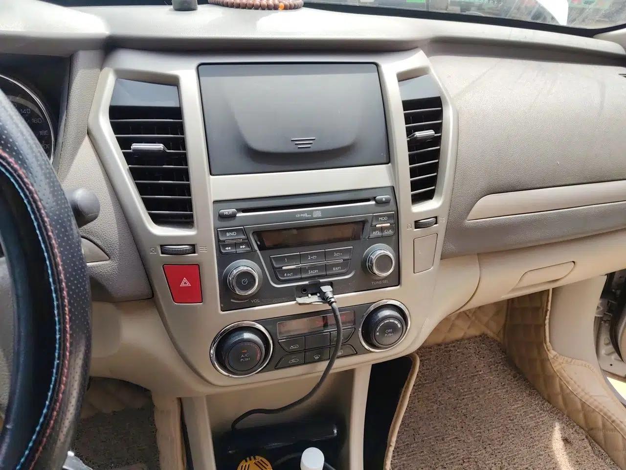 Dongfeng Aeolus A60 2014 1.6L Manual Luxury Model — миниатюра 14