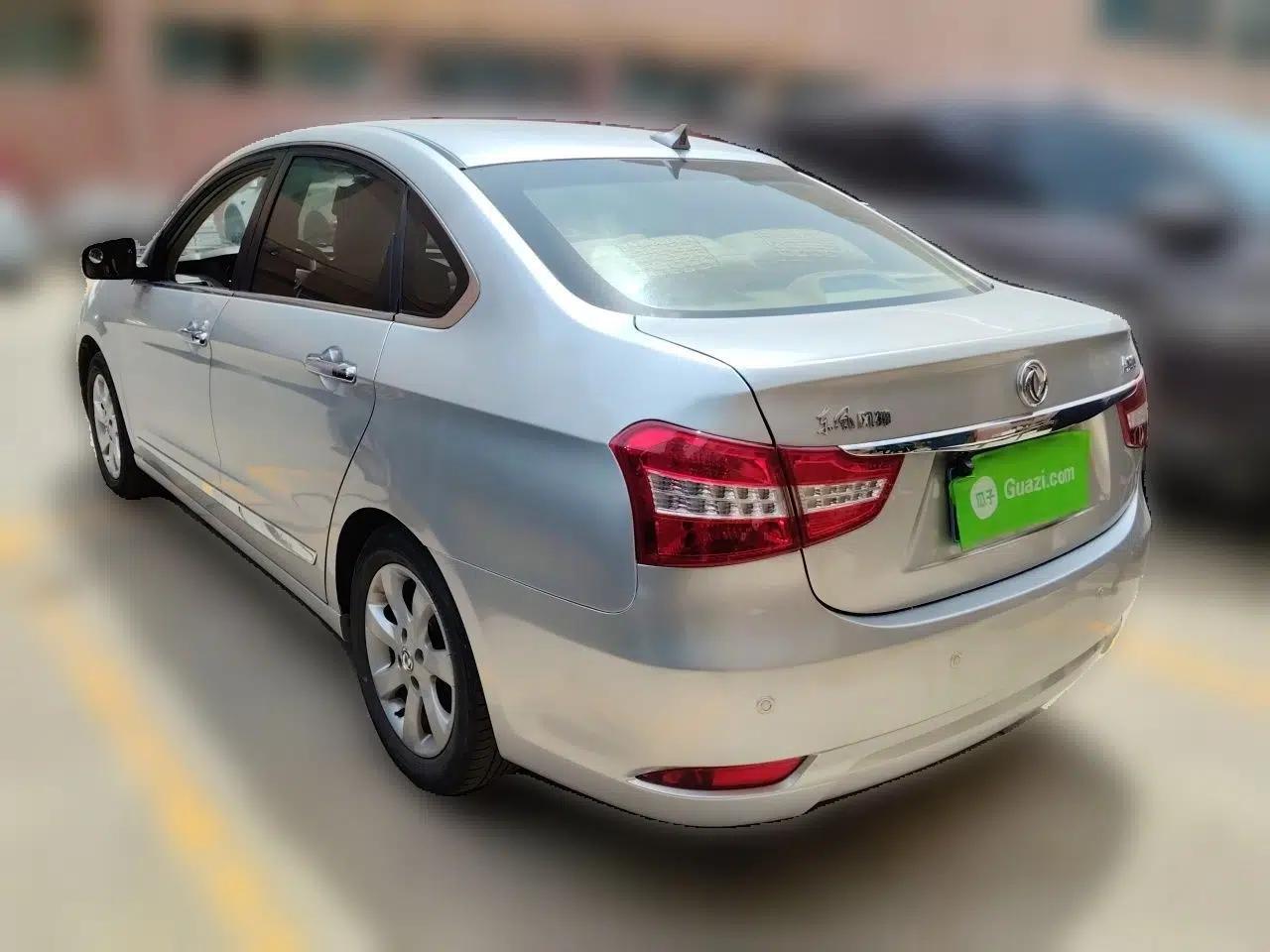 Dongfeng Aeolus A60 2014 1.6L Manual Luxury Model — миниатюра 4