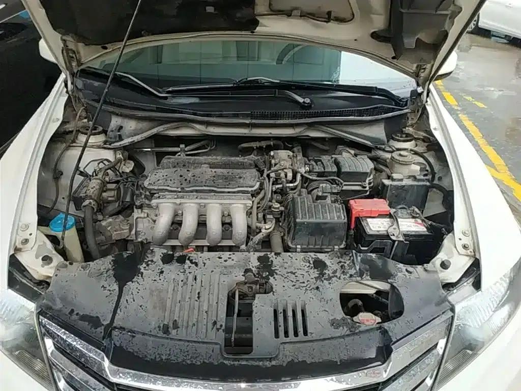 Honda City Classic 2014 Fashion 1.5L Manual Elite Edition — миниатюра 20