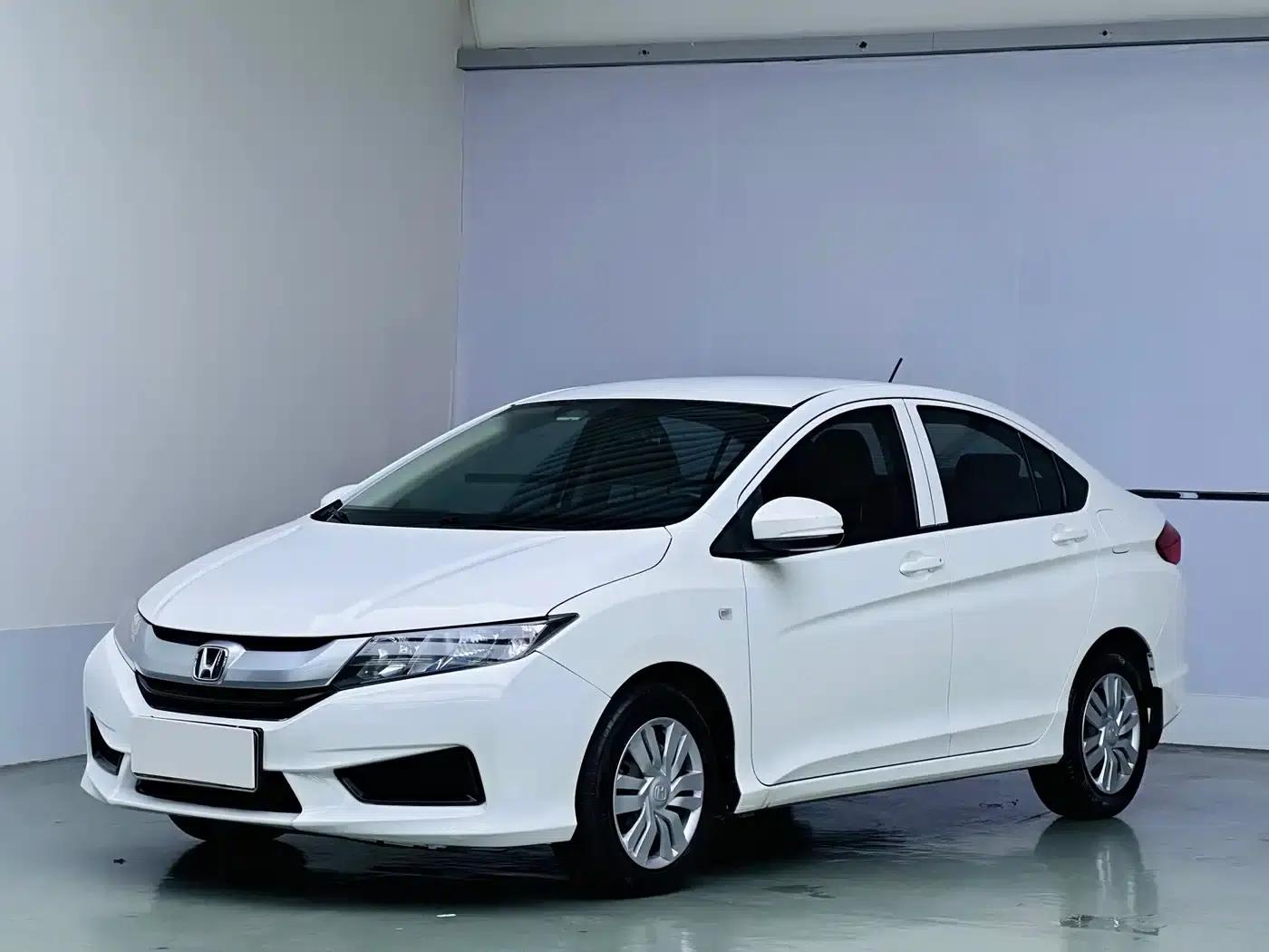Honda City 2017 1.5L CVT Comfort Edition — миниатюра 1