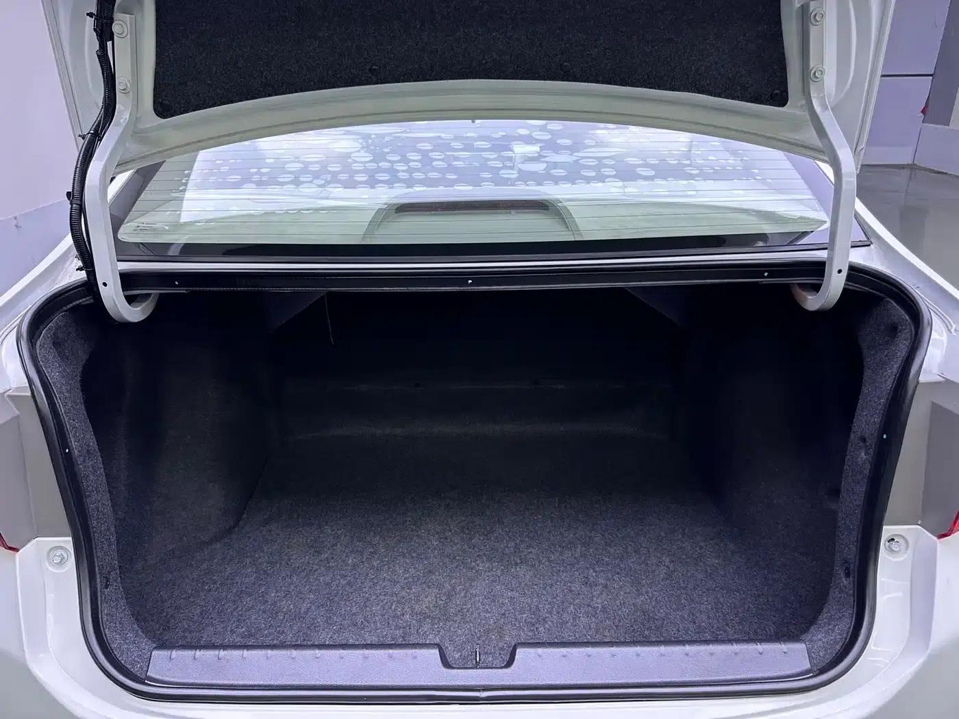 Honda City 2017 1.5L CVT Comfort Edition — миниатюра 13