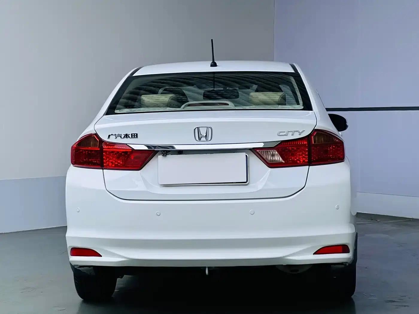 Honda City 2017 1.5L CVT Comfort Edition — миниатюра 5