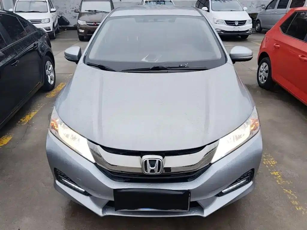 Honda City 2018 1.5L CVT Sport Edition — миниатюра 3